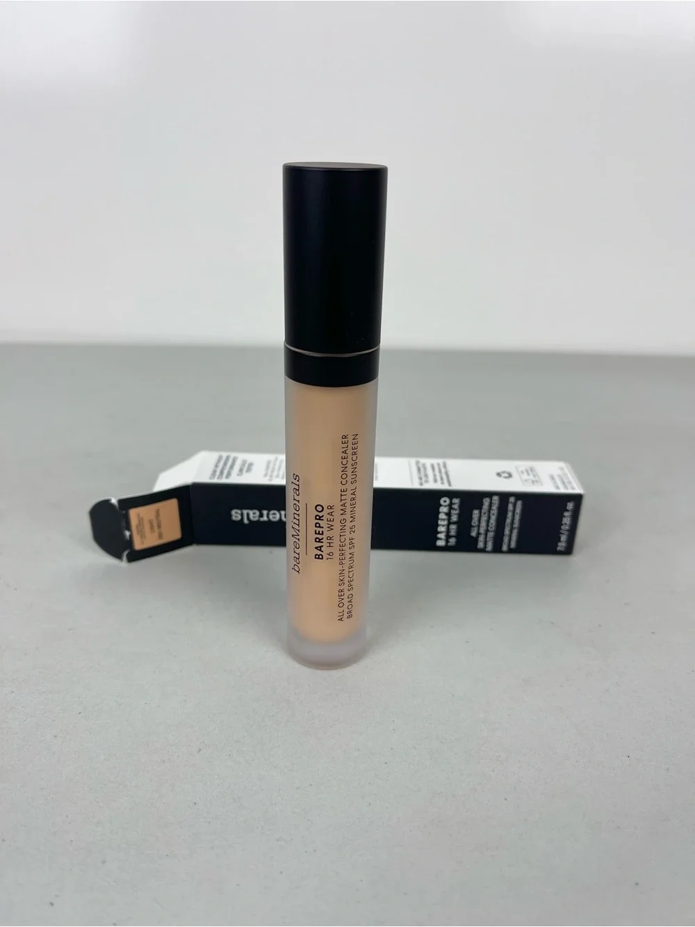 BareMinerals Barepro 16HR Wear All Over Skin Protecting Matte Concealer 250 NEW